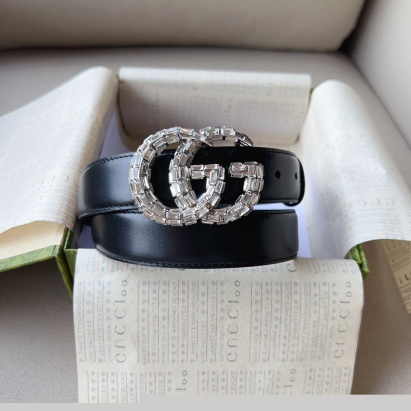 G*u*i belts
